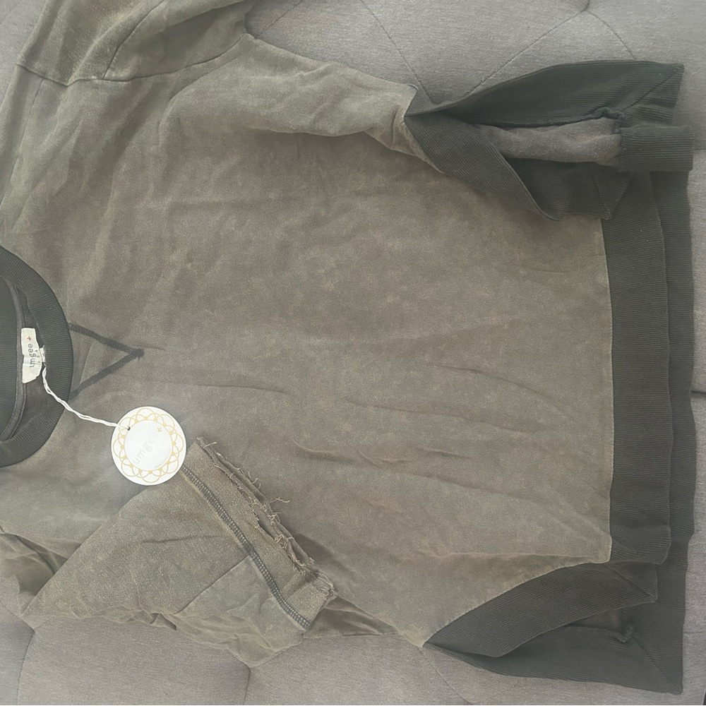 NWT UMGEE top